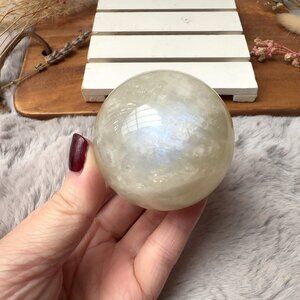 Gorgeous Moonstone Sphere (M1)
